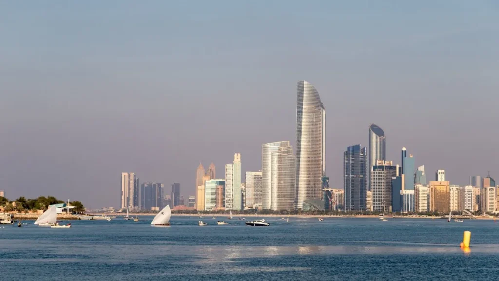 abu-dhabi-cut-down-business-set