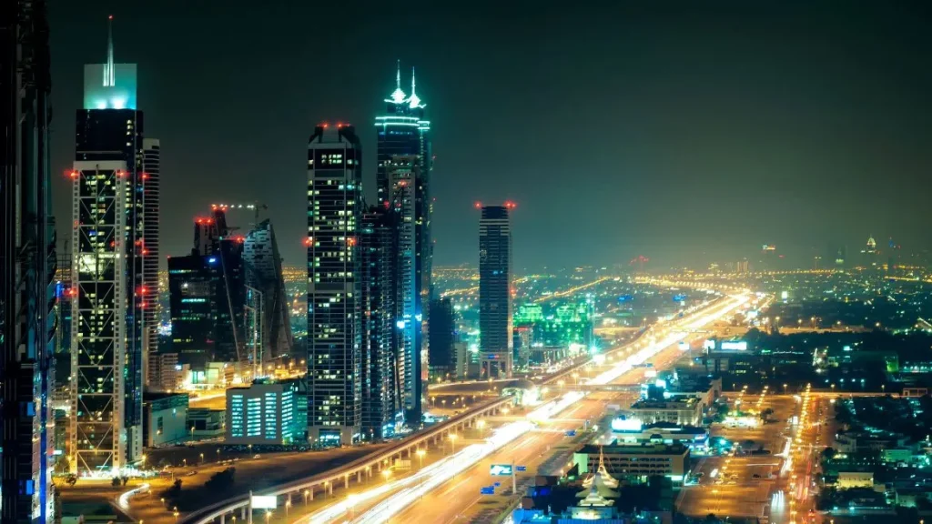 Abudhabi-invites-foreign-talents