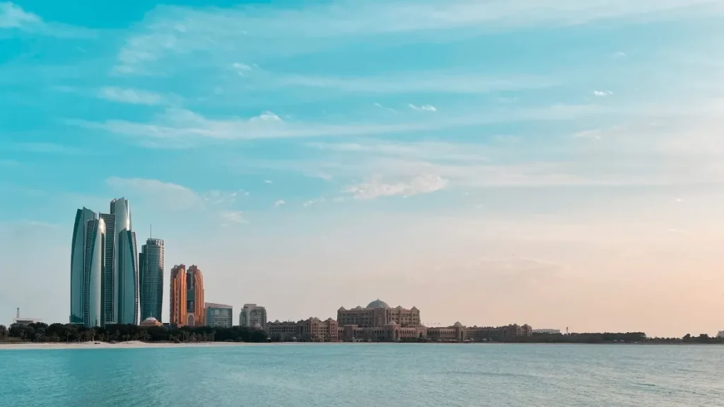 abu-dhabi-roots-for-a-new-innovation-hub