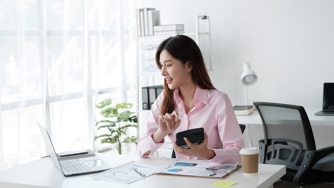 improving-cash-flow-management-through-professional-bookkeeping-services