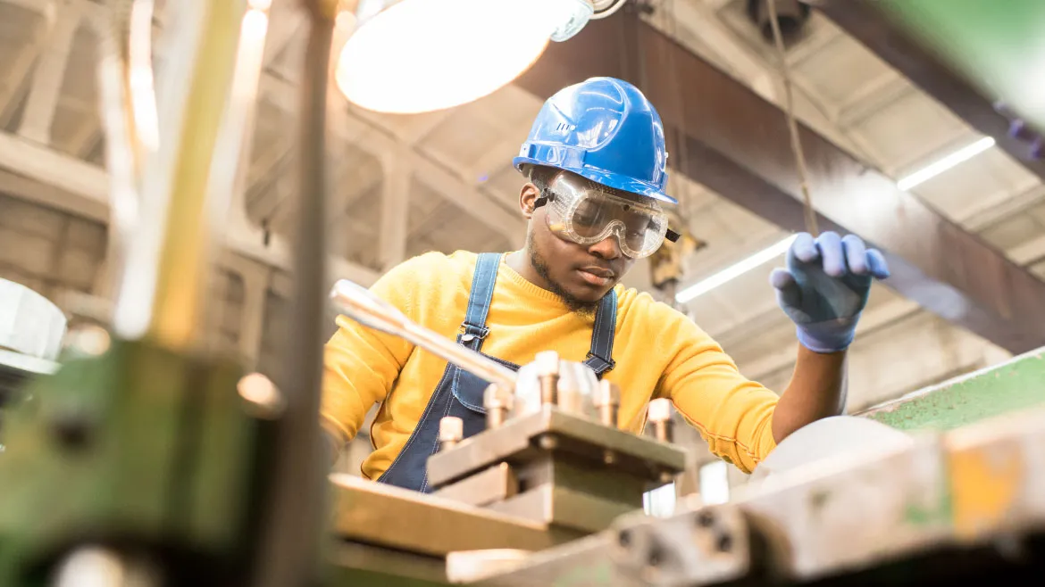 abu-dhabi-set-to-enhance-its-manufacturing-sector