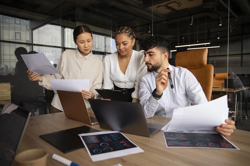 inhouse vs outsourced accounting
